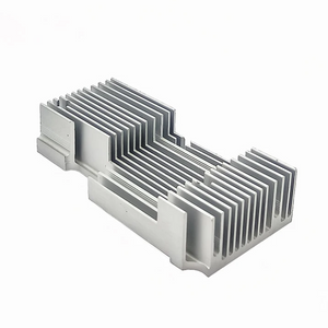 CNC-Bearbeitungsbohrteile anodisiertes gebürstetes Aluminium-Kühlkörper-Profil